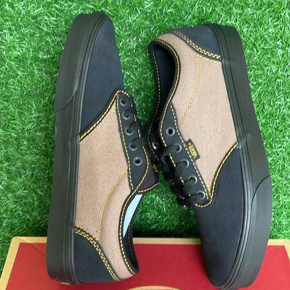 Vans Men’s Atwood Outcore Phantom/Black
VN000CX8B29
Sneakers - Picture 11 of 16